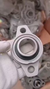 ตลับลูกปืนตุ๊กตา ตลับลูกปืนกันรุน Pillow Block Flange Bearing 8/10 /12/15มม.วัสดุโลหะผสม ความเร็วสูง เสียงต่ำ ทนต่ออุณหภูมิสูง