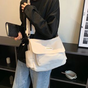 กระเป๋าถือกระเป๋าไนล่อนสะพายไหล่นักเรียนแบบเรียบง่ายกระเป๋าสะพายกระเป๋าหิ้วทรงสี่เหลี่ยมของผู้หญิงสีทึบกระเป๋าสะพายข้างความจุขนาดใหญ่สันทนาการ