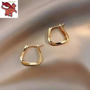 hikaw saudi gold 18k pawnable legit gold female triangular twist design earrings Korean temperament niche earrings2023 new fashion jewellery