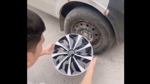 Ốp chụp mâm lazang R16 Ford Transit thể thao nhập khẩu cao cấp.
