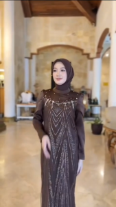 Leona Dress Velvet Mix Brukat Plus Payet Mutiara Baju Gamis Warna Burgundy 2025 Bridesmaid Gaun Pesta Gamis Brokat Kondangan Mewah Elegan untuk Tampilan Lebih Cantik