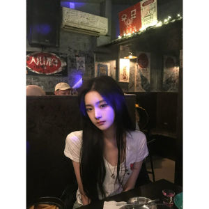 Áo Thun Nữ Cổ Chữ V Tay Ngắn Phong Cách Đường Phố Mỹ Mùa Hè Thon Gọn Đa Năng Phong Cách Harajuku Thường Ngày