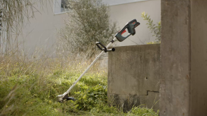 Bosch GFR18V23SOLO Cordless Brush Cutter 18V Blade 23cm without Battery & Charger | Outdoor & Garden Tools | Potong Rumput