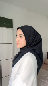 PLAIN SQUARE - hijab segi empat polycotton perimum jahit tepi / hijab segi empat square jahit tepi lembut nyaman anti letoy dan anti badai