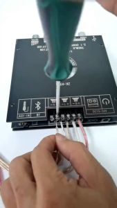 ZK-HT21 3G TDA7498E 160W 2x+22Ohm บอร์ดขยายเสียง AUX BT USB แม่นยายแอป