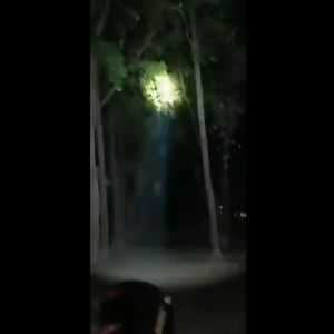 ไฟฉายคาดหัว LED ไฟฉายแรงสูง ไฟฉายชาร์จไฟบ้าลิเธียม ขนาดเล็ก LED 30W ไฟฉายติดศรีษะ ไฟฉายติดหน้าผาก หัวไฟ กรีดยาง ส่องสัตว