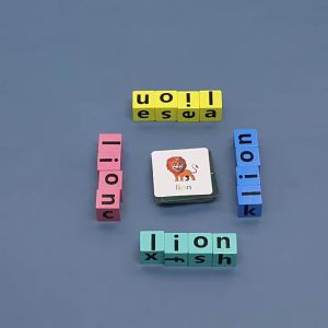 Montessori เกมสะกดคำศัพท์ เกมปาร์ตี้สะกดคำ บล็อกไม้สะกดคำศัพท์ภาษาอังกฤษ การเรียนรู้เพื่อความเข้าใจ