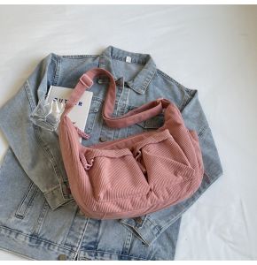 กระเป๋าสะพายไหล่ผ้ากำมะหยี่สไตล์วินเทจสำหรับนักเรียน กระเป๋าสะพายข้างผ้ากำมะหยี่สำหรับเดินทางแบบลำลอง กระเป๋าถือทรงสี่เหลี่ยมแบน