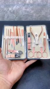 Bộ dụng cụ bấm móng 18 món cao cấp (mẫu mới) Bộ kìm bấm móng tay móng chân kéo cắt tỉa lông mày