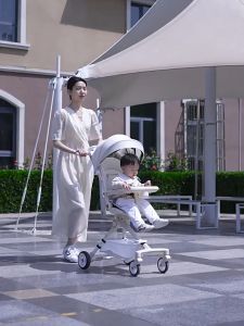Baby Foldable Stroller: Four-Wheel Stroller With Backrest Bidirectional Stroller With Brake And Shock Absorber