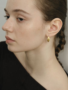 SOFT ROOM | Sterling Silver Matte Wood-Bead Earrings Large