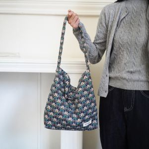 Liberty Retro Hobo Bag Fat Bird Print Underarm Large Capacity Commuter Tote Bag for School And Work Artistic Soft Cotton Bag