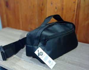 Tas slempang pria / Tas slempang pria distro / tas slempang pria murah / tas slempang pria distro / tas slempang mini