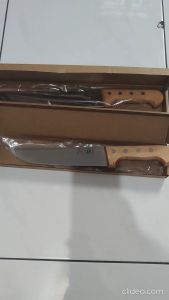 Pisau Chef / Pisau dapur gagang kayu / Pisau besi kualitas bagus