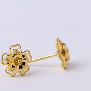 Chow Sang Sang 周生生 999 24K Gold Cultural Blessings Blossom Stud Earrings 95308E