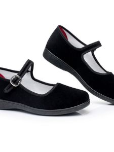 ส้นแบนสีดํารองเท้าแม่นุ่มแต่เพียงผู้เดียวรองเท้าผ้าปักกิ่งแบบดั้งเดิมสําหรับผู้หญิงขนาดใหญ่ขนาด 42 ฤดูใบไม้ผลิ 2016