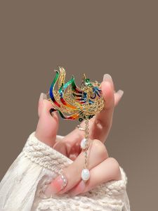 Gold Plated Phoenix Tassel Brooch Pin High End Womens Suit Accessory Festival Gift Elegant Business OL Style Alloy Jewelry