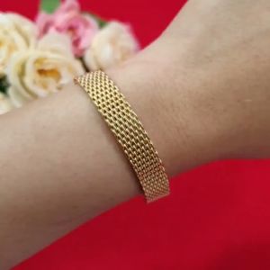 สร้อยข้อมือแพร ความยาว 7 นิ้ว ทองชุบ ทองปลอม เหมือนทองแท้ใส่แทนของจริงได้  ใส่อาบน้ำได้