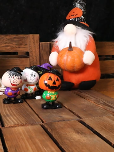Đồ chơi Halloween con ma biết đi mô hình nhân vật sưu tầm