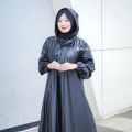 Jas Hujan Mantel Wanita Model Gamis Perempuan Warna Hitam Kualitas Terbaik Bahan Tebal Dan Premium Syari. 