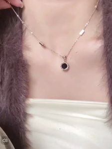 Kalung Fashion Wanita Titanium Rantai Bulat Hitam Romawi