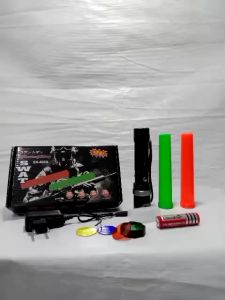 Senter Police Swat SX-8008: Desain Polisi & Fungsi Multifungsi