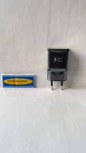 KEPALA CHARGER ALAT CAS FAST CHARGER USB PORT 15 WATT UNTUK ANDROID DAN ELEKTRONIK SEJENISNYA
