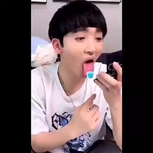 Tongue coating cleaning gel cream 古曼婷 舌苔清洁啫喱膏 Scrape tongue coating freshen breath eliminate bad breath cleaner刮舌苔清新口气去口臭清洁器