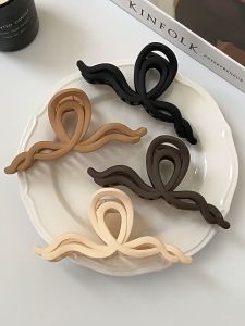 Jepit Rambut Korea Matte Doff Jumbo: Panduan Lengkap untuk Wanita