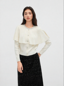 Koradior | French Elegance Cloak Style Wool Knitwear