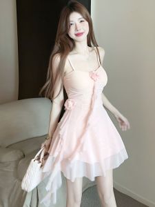 ชุดเดรสสั้นทรงเอเอวสูงแขนกุดคอวีสีชมพู กระโปรงทรงเอเซ็กซี่สำหรับผู้หญิง ชุดเดรสแขนกุดคอวีสีพื้น