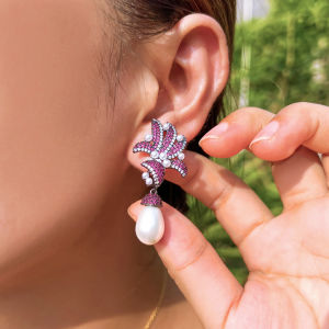 SEQUITO Fashion Ladies Jewelry Paved Setting Purple White Crystal Stone Black Gold Color Delicate Flower Shape Symmetric Long Drop Pearl Earrings Christmas Gift SE899