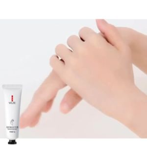 Kem Dưỡng Da Tay  Veze Cấp Ẩm Dưỡng Da Mềm Mịn Trắng Hồng Dưỡng Ẩm Cho Đôi Tay Luôn Mềm Mại Trắng Sáng