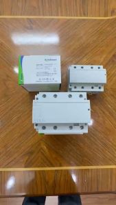 Khởi động từ 1 pha contactor BOMGI 100A 220V 4No