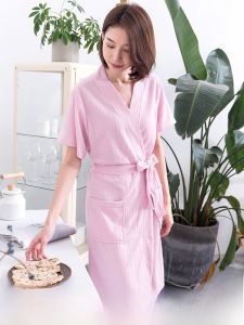 Summer Robe Womens Thin Short Sleeve Spring & Fall Long Bathrobe Men Water-Absorbing Quick-Drying Bathrobe Couple Pajamas Homewear