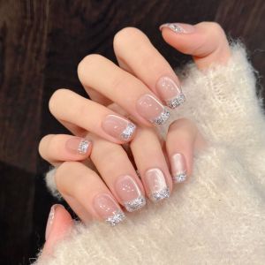 ฝ้ายน้ำแข็งฝรั่งเศส แว่นตาสีขาวเรียบง่าย ฝังเพชรแบบสั้น ทำมือ แผ่นติดเล็บ สีสันสดใส ความยาวปกติ กล่องของขวัญ