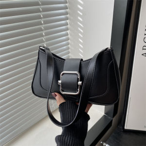 กระเป๋าสะพายข้างดีไซน์เก๋ไก๋สำหรับผู้หญิง ฤดูร้อน 2025 กระเป๋าแบบสะพายข้างสไตล์ฝรั่งเศส ทรงยาว ผ้าไนลอน ขนาดกลาง