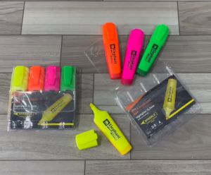 ปากกา เน้นข้อความ 4 สี สปาร์คเกิ้ล ไฮไลท์ แพ็คคละ สปาร์คเกิ้ล แพ็คคละ
