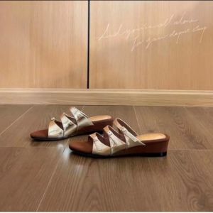 Retro Genuine Leather Belt Buckle Open Toe High Heel Sandals Womens New 2025 Summer round Head mid Heel Slip-On Shoes