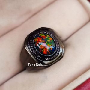 Cincin Batu Black Opal Minimalis