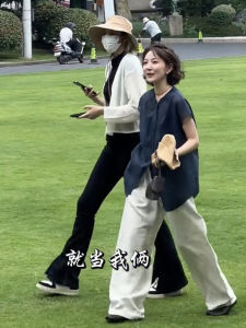 Fashion Casual Pleated round Neck Shirt Summer New Style Retro Style Loose Womens Blouse Shoulder Pad Turn-down Collar