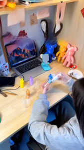 (สินค้าพร้อมส่งในไทย!!)ชุดโมเดลหมีเทสี หมีเทสี DIY ของเล่นศิลปะ มีชุดพร้อมทำ มีให้เลือกหลายแบบ