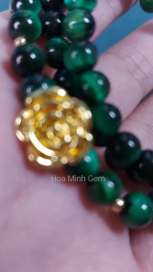 Vòng tay phong thủy chuỗi quấn 3 đá Mắt Hổ xanh lá (có xử lý) size hạt 6 li phối charm hoa hồng vàng xi hợp mệnh Mộc Hỏa | Hoa Minh Gem