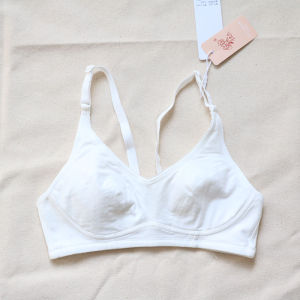 Girls Underwear Wireless Bra Bra Sweet Development Period Cotton Sponge Fashion Tape Dew Point Student High School Female