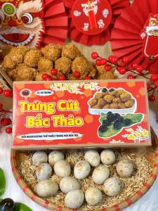Trứng cút bắc thảo loại không trấu hộp 50 trứng