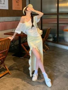 White Short-Sleeve T-shirt Womens Loose Thin Summer Top Irregular Ruffle Skirt Two-piece Set Fashionable Casual Wear
