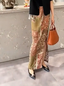 MANMI | Chân Váy Ngắn Dài Phong Cách Vintage In Ethnic Cao Waisted Ôm Dáng Thẳng