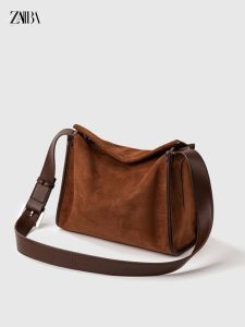 Large Capacity Suede Boston Bag Crossbody Underarm Tote Bag for Class Fashionable Versatile Single Shoulder Handbag