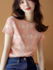   Outlet พิเศษผ้าไหมน้ําแข็งถักแขนสั้นเสื้อยืดออกแบบแบรนด์ไหล่ผู้หญิงฤดูร้อน Slim Fit Pullover Top