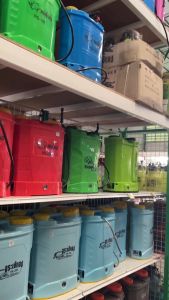 เครื่องพ่นยาแบตเตอรี่ ไรโน่ มี 4 ขนาด คือ 12 16 18 20 ลิตร และ ตรา RAMPAG / ควายไทย / TKD / SOOL 16-20 ลิตร น้ำหนักเบา เครื่องพ่นยา รุ่นใหม่ล่าสุด